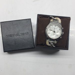 Michael Kors women’s Runway Chain link watch